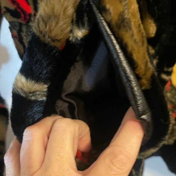 Vintage Faux Fur Coat - Picture 4 of 16